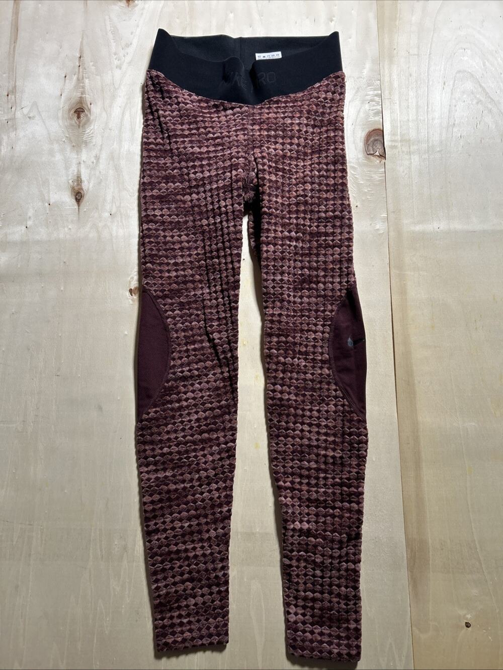 Nike Pro HyperWarm Training Tights Women's Sz Small Textured Burgundy Crush